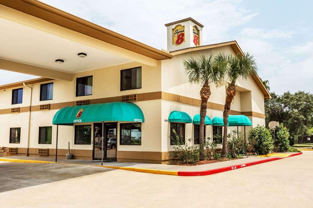Super 8 By Wyndham League City Kemah Area Exterior foto